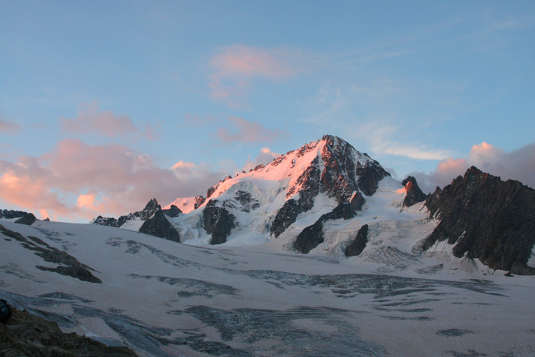 Premires lueurs sur l'Aiguille d'Argentire