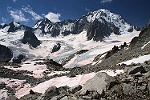 L'Aiguille d'Argentire, dominant la Saleinaz et le bivouac de l'Envers des Dores