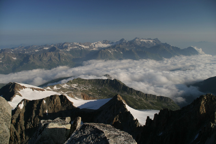 La Valle du Rhne et des Nuages