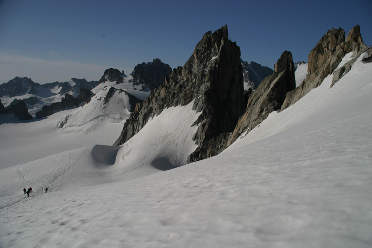 Au pied de l'Aiguille du Tour