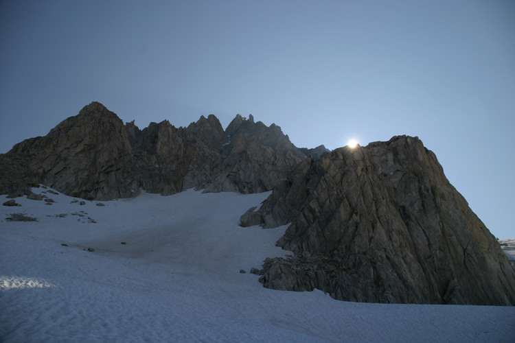 Le Soleil point sur l'Aiguille du Tour