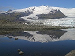 Reflet du Hvannadalshnjkur dans Fjallsrln