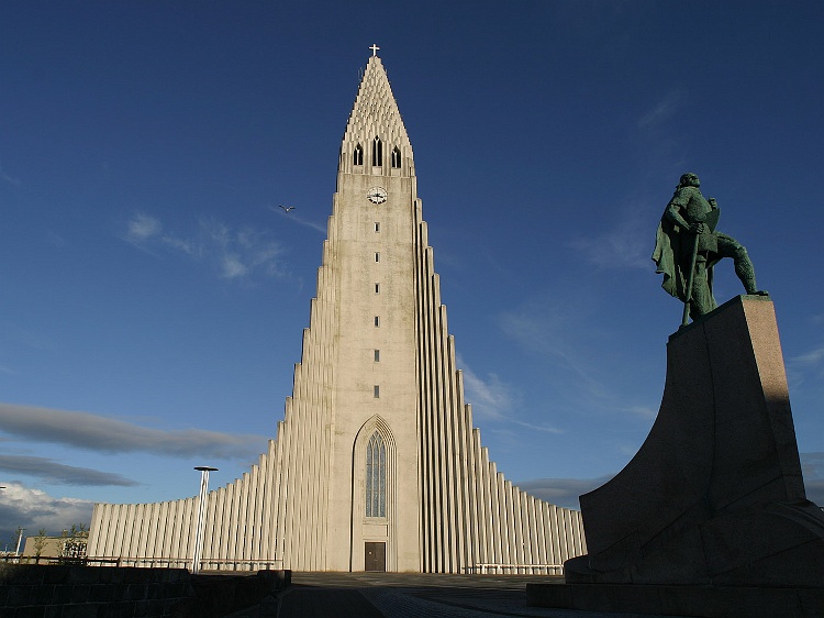 Reykjavik, Hallgrinskirkja